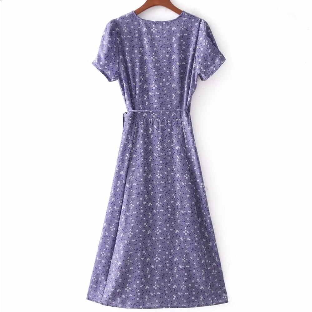 ****SOLD***BOUTIQUE - Blue Floral Wrap Dress S - Picture 4 of 8